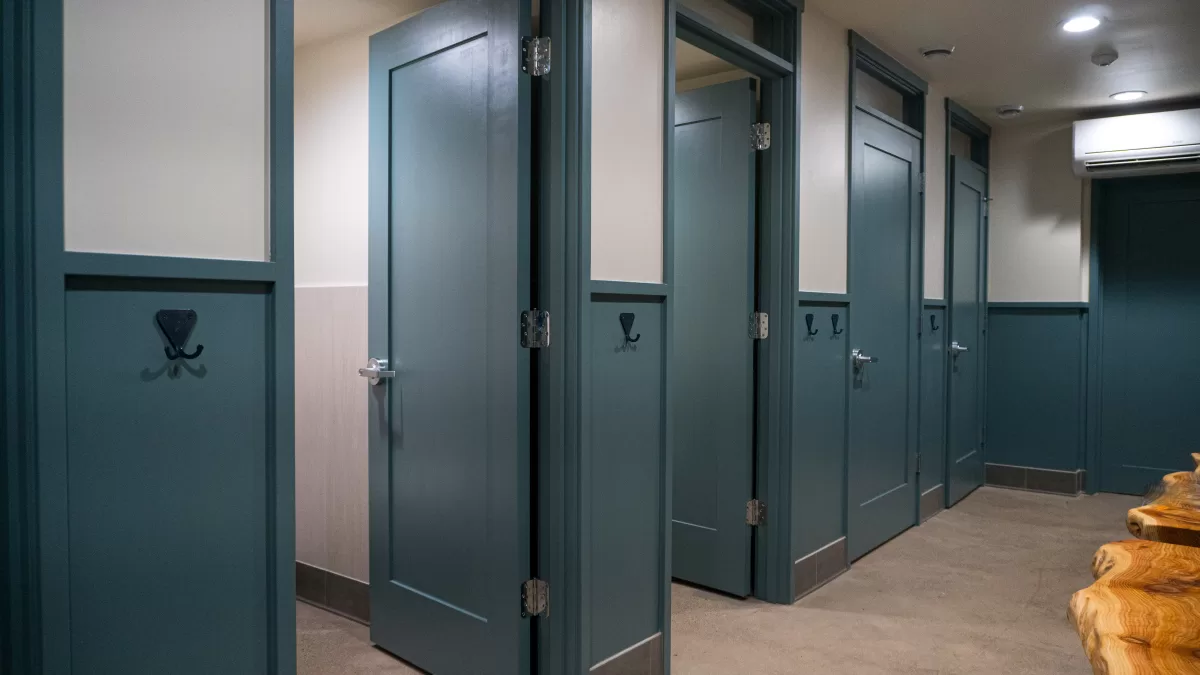 open toilet stall doors 